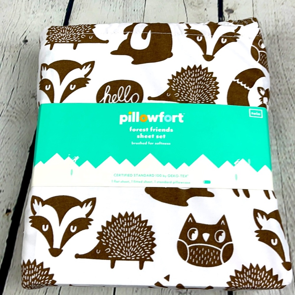 Pillowfort Forest friends sheet set - twin
